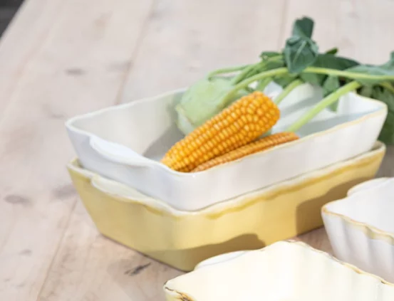 Форма для запікання (молочна),27 см