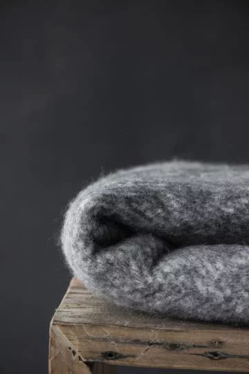 Плед сірий меланж з торочками