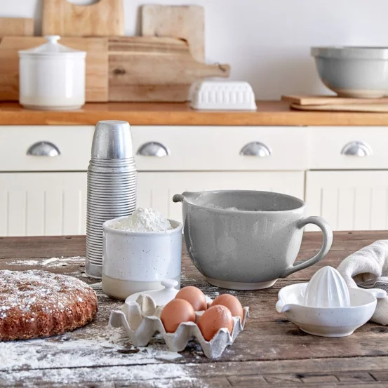 Чаша для змішування з ручкою,26 см