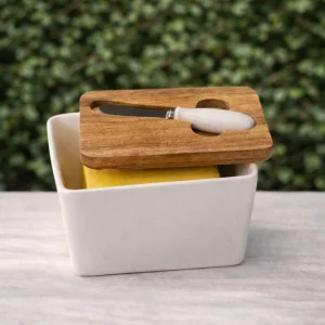 Маслянка з кришкою та ножем