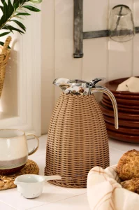 Термос у ротанговому чохлі Brown